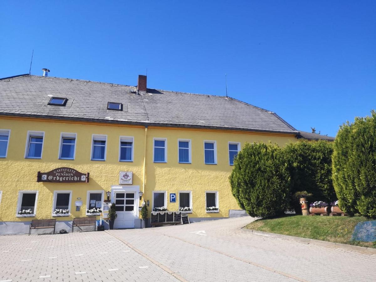 Pension & Gasthof Erbgericht Hoehenlage 850M Marienberg Esterno foto