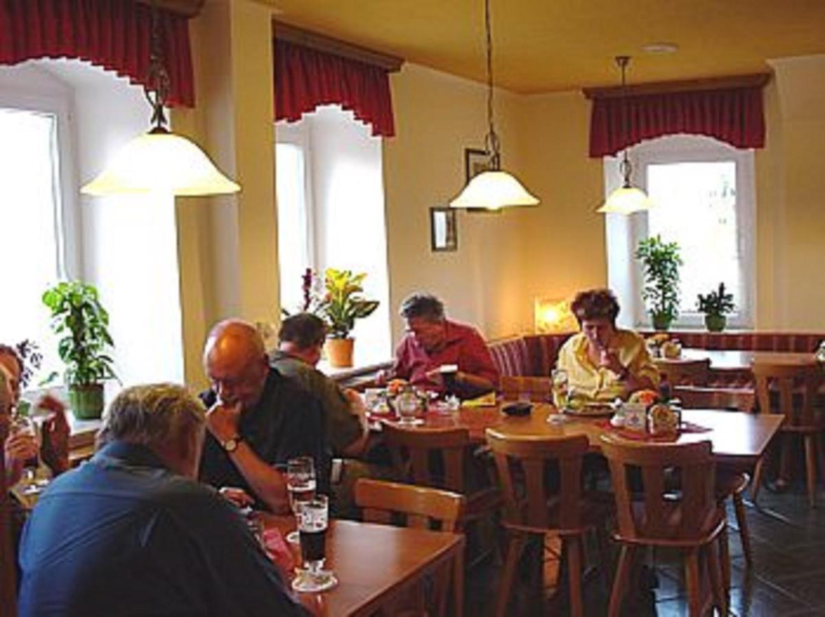 Pension & Gasthof Erbgericht Hoehenlage 850M Marienberg Esterno foto